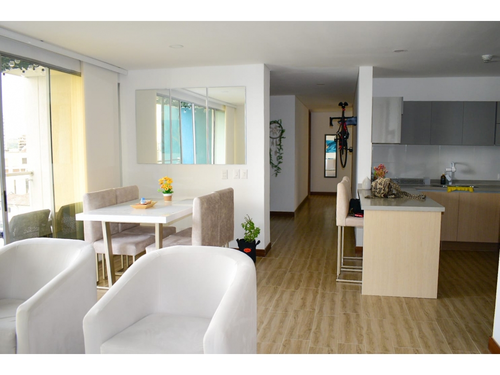 SE VENDE APARTAMENTO EN LA CASTELLANA — foto 4