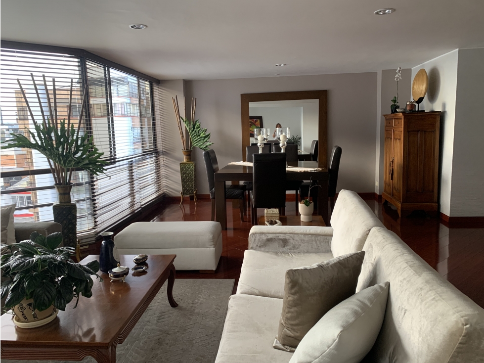 SE VENDE APARTAMENTO CERCA A LA CASTELLANA