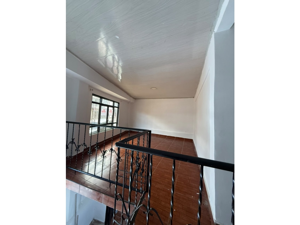 SE VENDE CASA EN EL GRANADA — foto 6