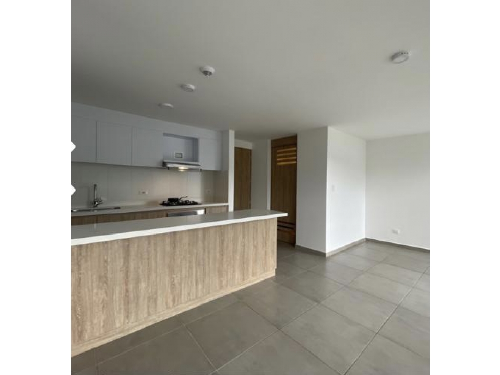 SE VENDE APARTAMENTO EN LA AVENIDA CENTENARIO