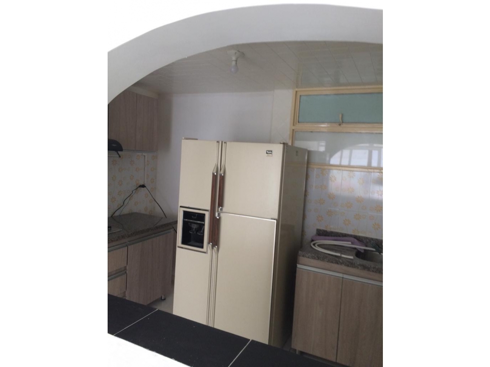 SE VENDE APARTAMENTO CERCA A LA PLAZA DE BOLÍVAR — foto 3