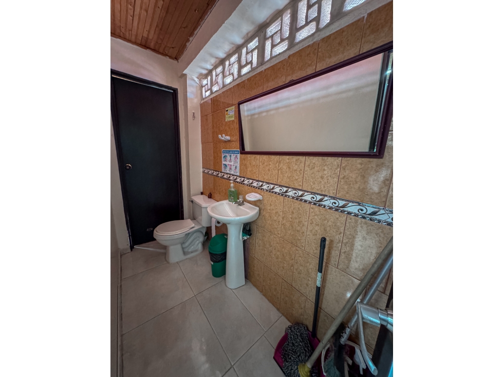 SE VENDE BODEGA EN EL SUR DE ARMENIA - 4