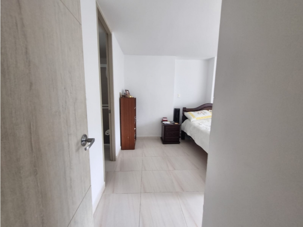 SE VENDE APARTAMENTO CERCA A LA UNIVERSIDAD GRAN COLOMBIA — foto 5