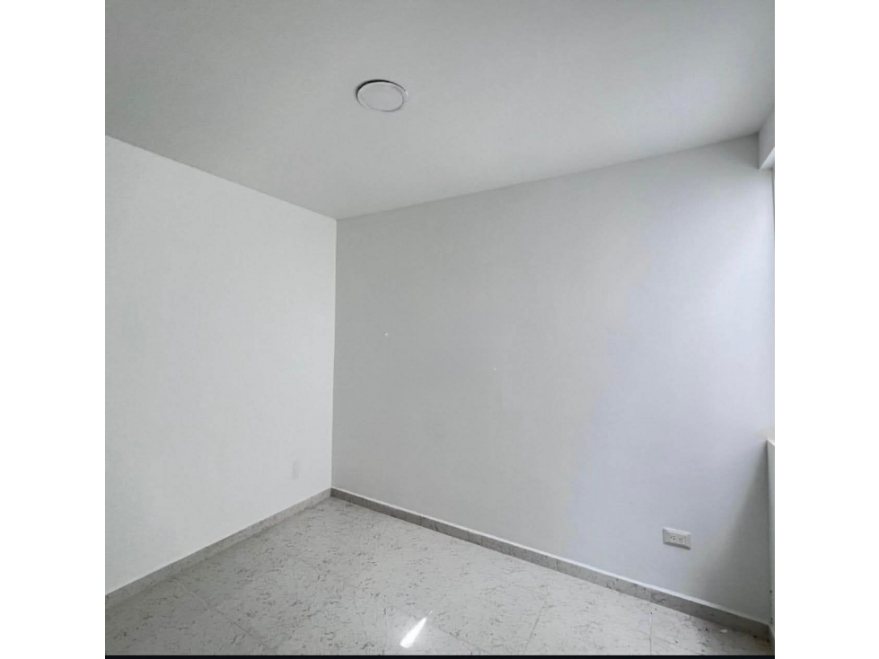 SE VENDE APARTAMENTO SECTOR GRANADA — foto 5