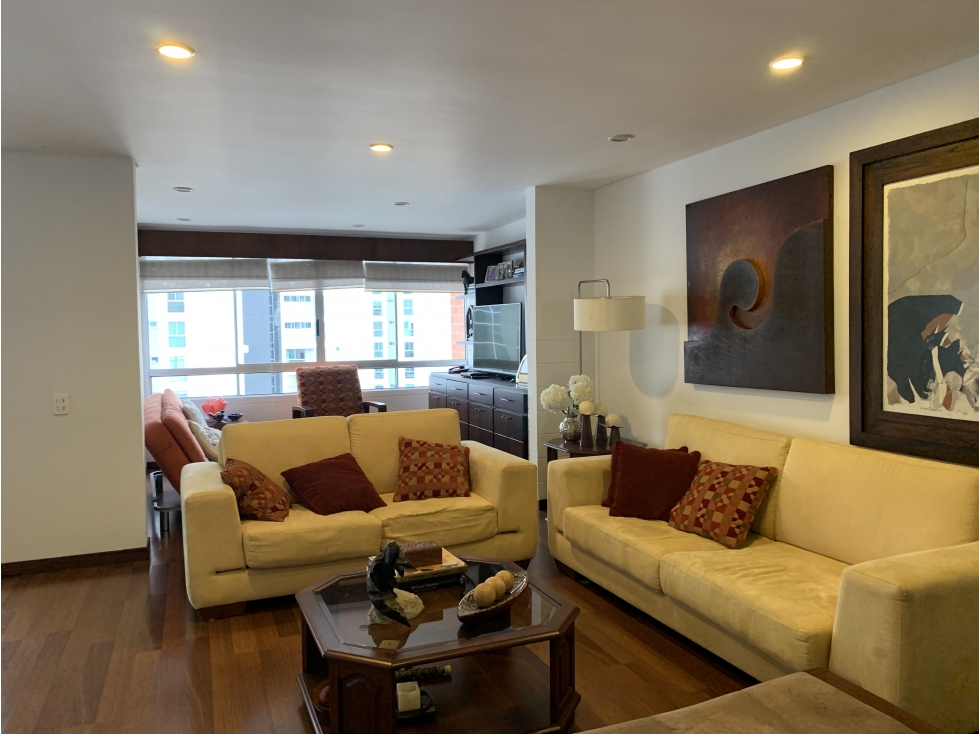 SE VENDE APARTAMENTO EN LA CASTELLANA — foto 2