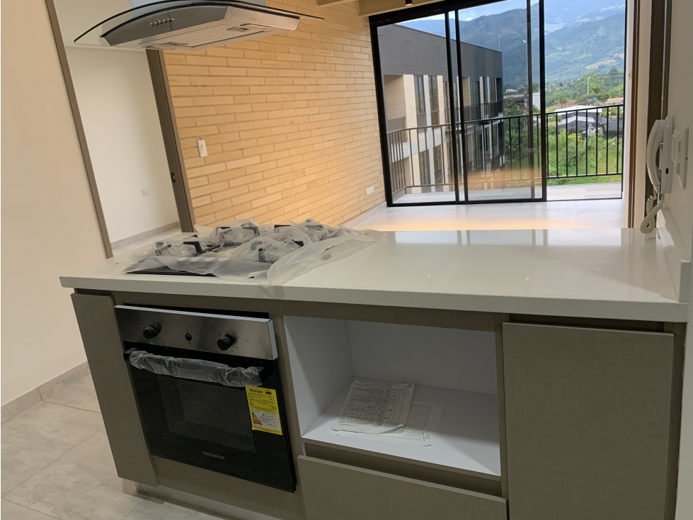 SE VENDE ESPECTACULAR APARTAMENTO EN LA AVENIDA CENTENARIO — foto 2