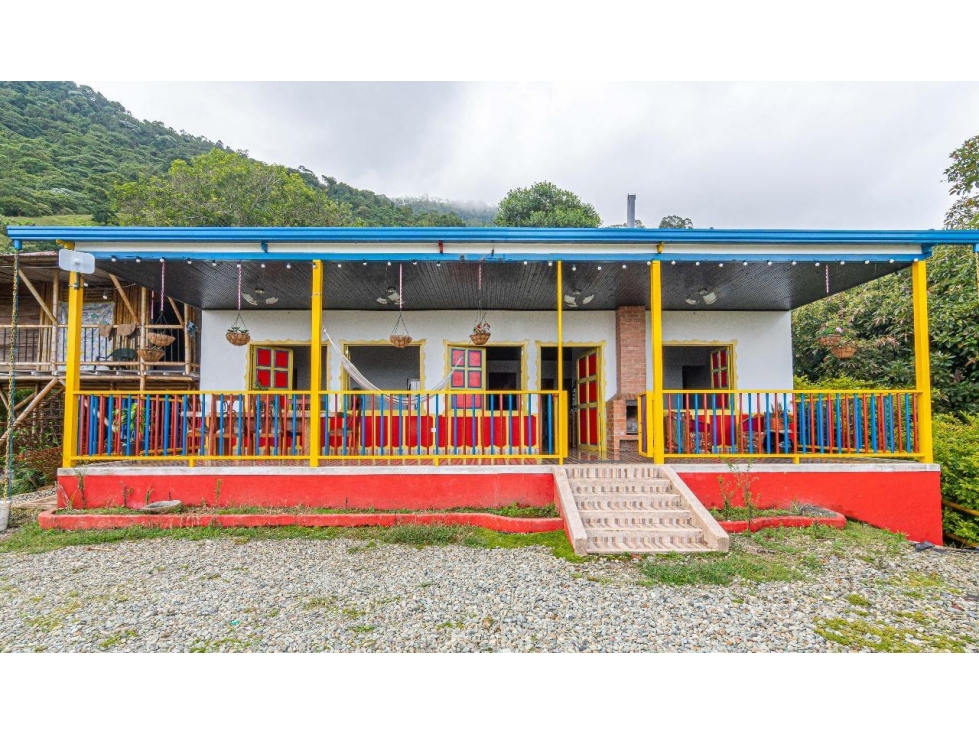 SE VENDE ESPECTACULAR FINCA AGROPECUARIA CALARCA-QUINDIO