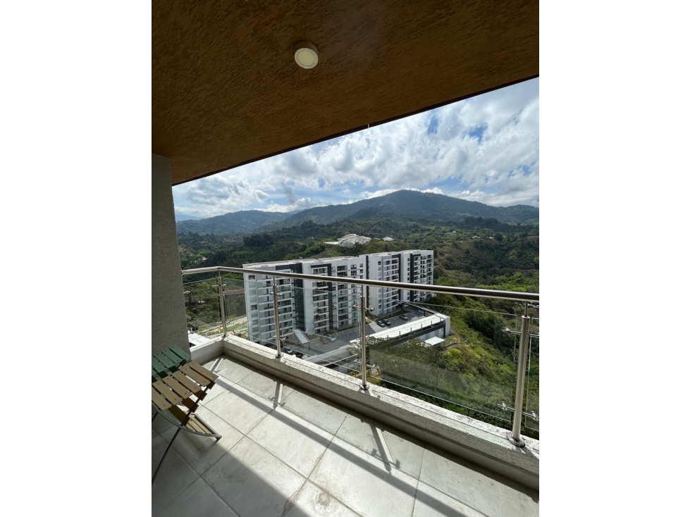 SE VENDE APARTAMENTO AV CENTENARIO - 1