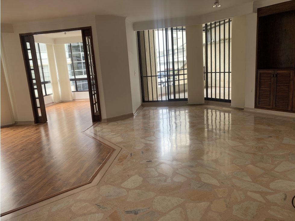SE ARRIENDA APARTAMENTO EN LA CASTELLANA
