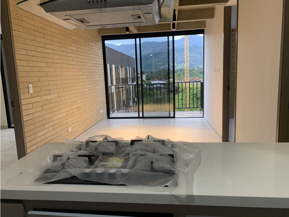 SE VENDE ESPECTACULAR APARTAMENTO EN LA AVENIDA CENTENARIO
