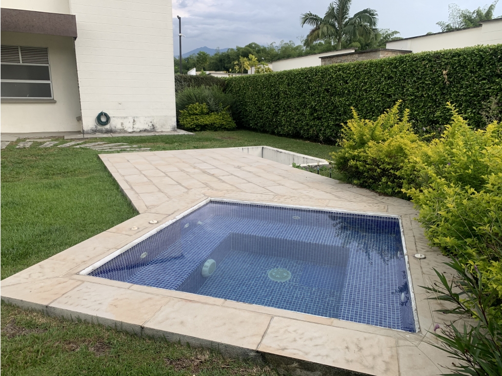 SE VENDE CASA CAMPESTRE CERCA AL AEROPUERTO — foto 2