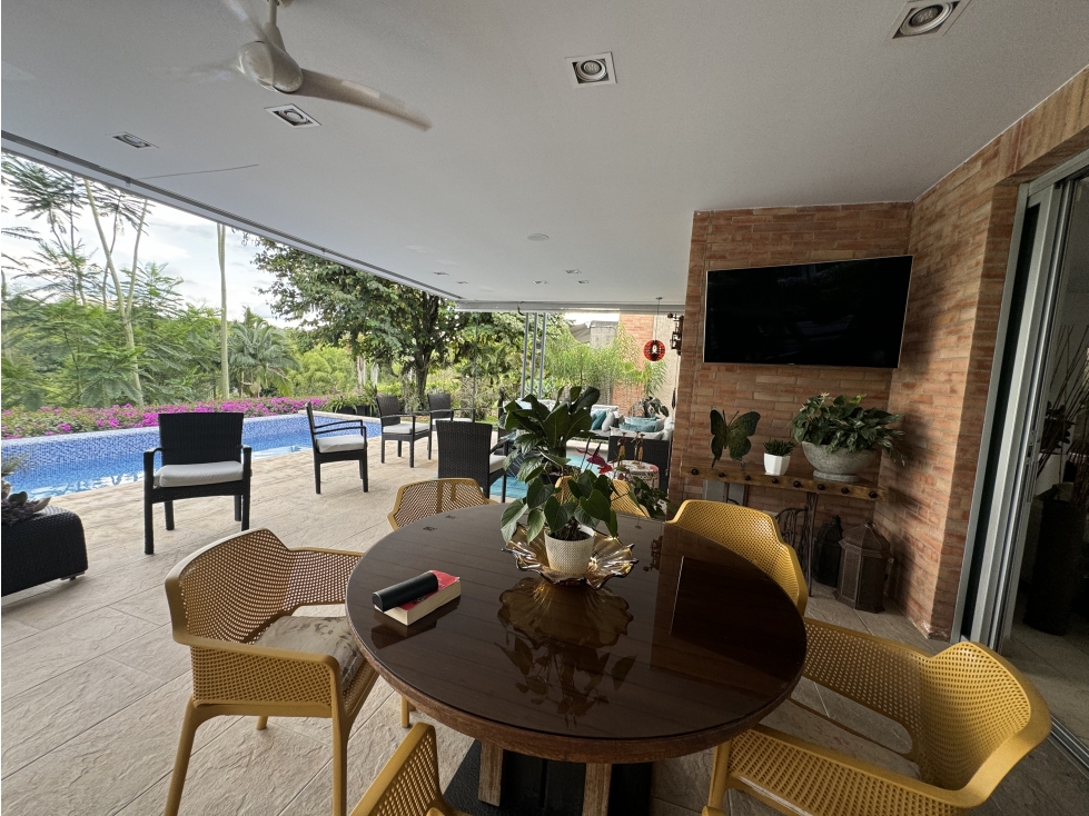 SE VENDE HERMOSA CASA EN CERRITOS PEREIRA — foto 2