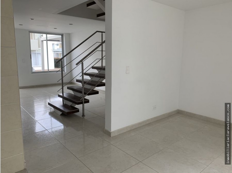 SE VENDE CASA EN LA AVENIDA CENTENARIO — foto 4