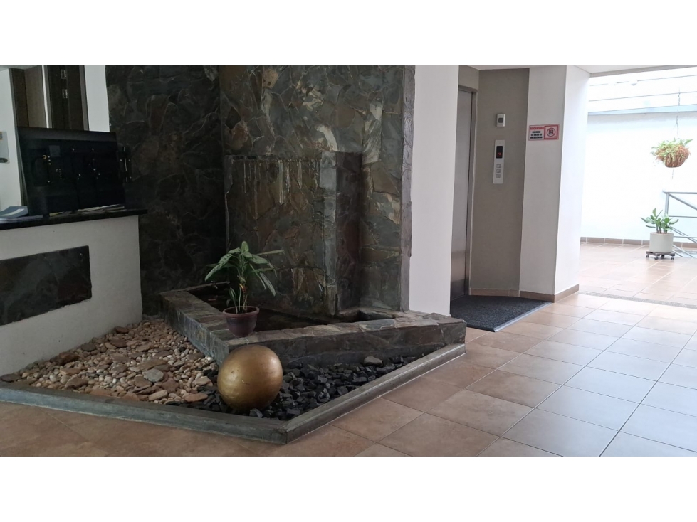 SE VENDE HERMOSO APARTAMENTO SECTOR NUEVA CECILIA — foto 3