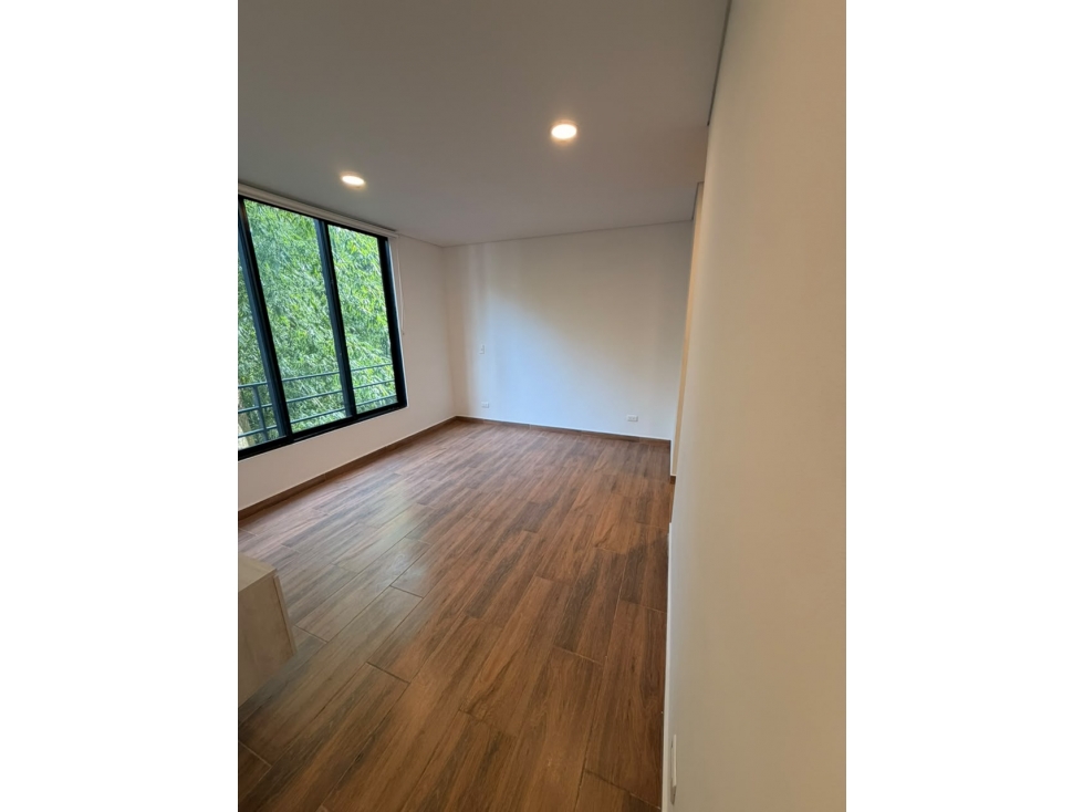 SE VENDE ESPECTACULAR APARTAMENTO SECTOR LAURELES - 4