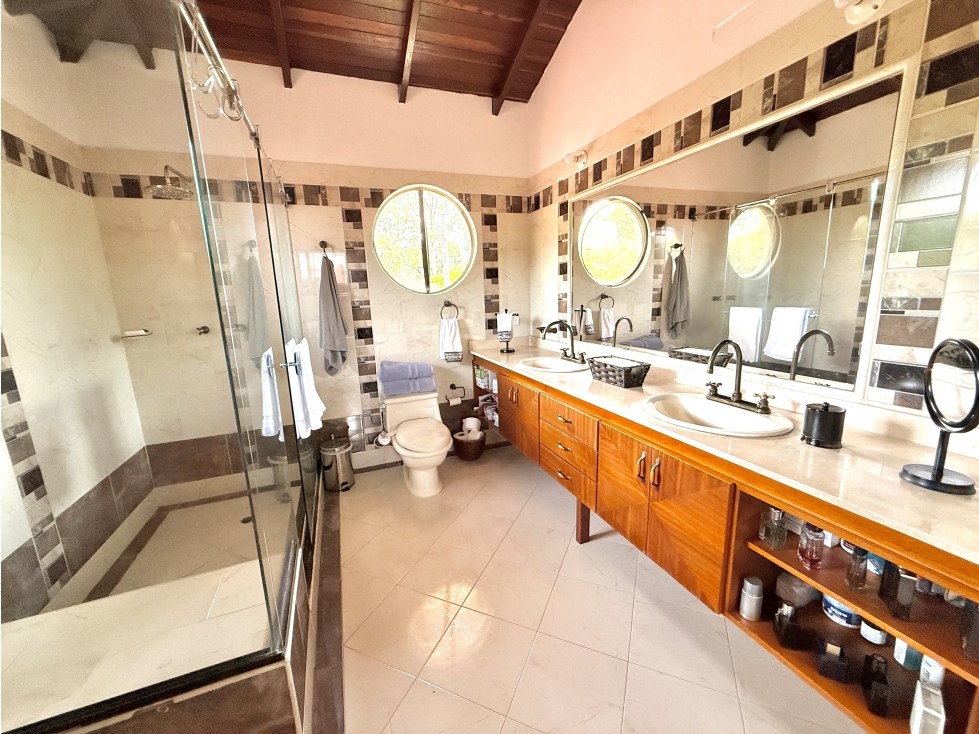 SE VENDE CASA CAMPESTRE CERCA AL AEROPUERTO — foto 4