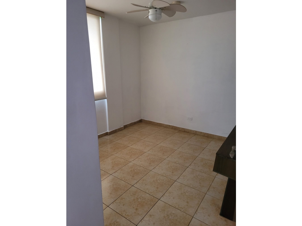 SE VENDE APARTAMENTO EN COSMOPOLITAN TOWER - 7110JD — foto 2