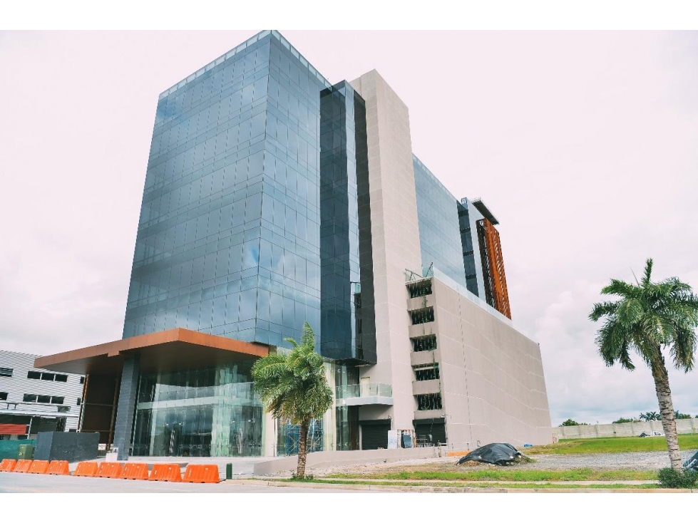 Vendo terreno en Sta Maria Business 4304JD