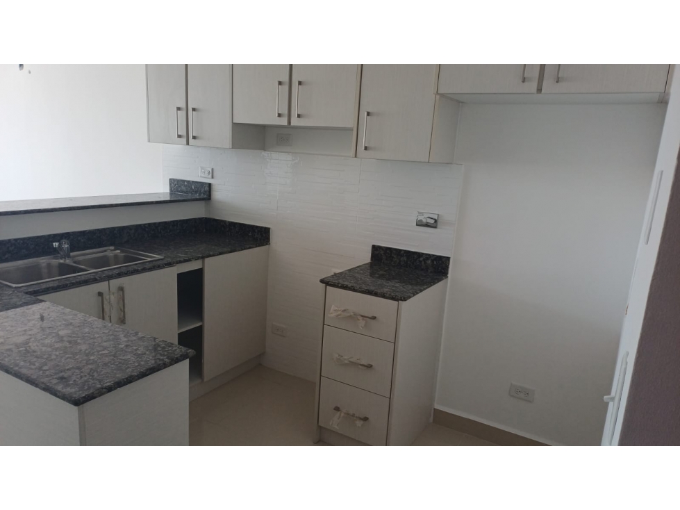 VENTA DE APARTAMENTO NUEVO EN AVE. CENTRAL CALIDONIA - 7145JD — foto 2