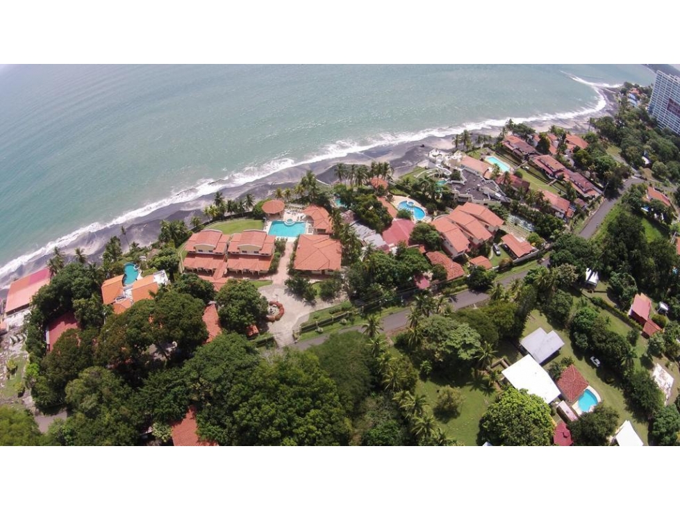 SE VENDE COMPLEJO CASAS Y TERRENO EN CORONADO - 5359DA - 5