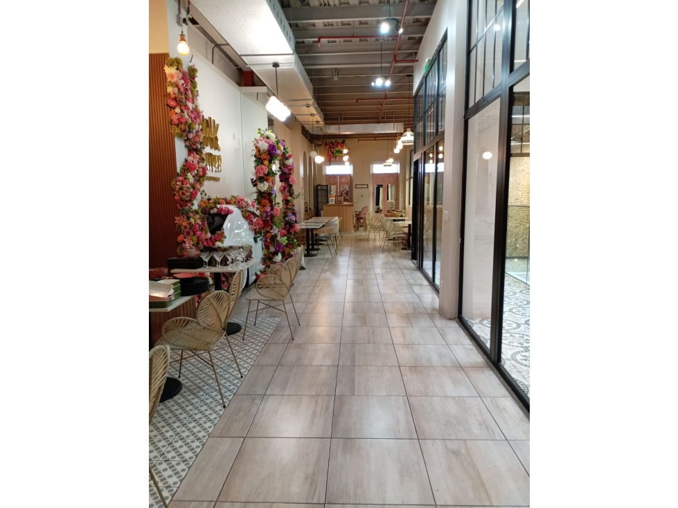 EDIFICIO COMERCIAL EN CASCO ANTIGUO - 6946RC