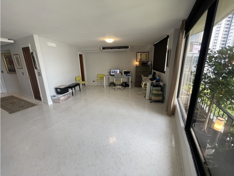 VENTA DE PARTAMENTO REMODELADO EN MARBELLA 5282PG — foto 5