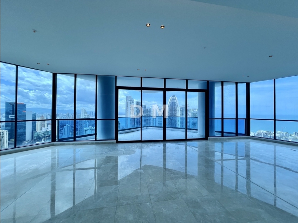 LUJOSO PENTHOUSE EN PH OCEAN FRONT - 7202DA