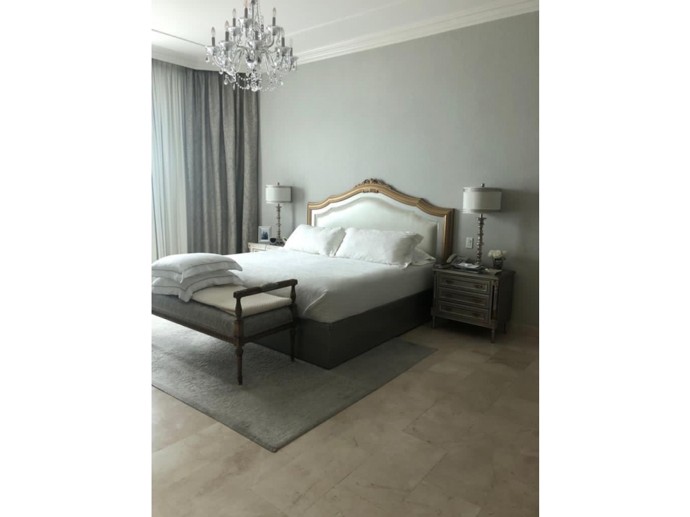 SE VENDE APARTAMENTO EN BAHIA ESMERALDA - MARBELLA - 7109JD — foto 3