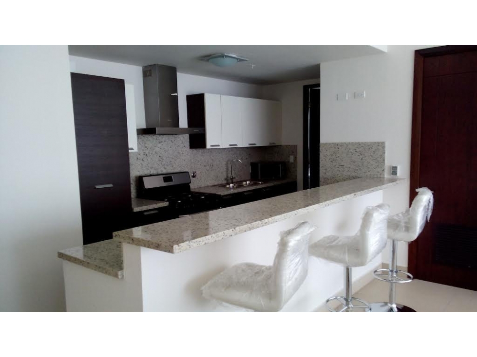 VENTA DE APARTAMENTO EN PH OCEANAIRE- 5178VP
