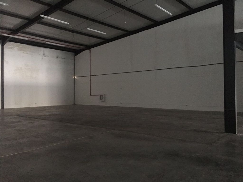 Vendo Bodega en PI Las Americas 5324JD - 5