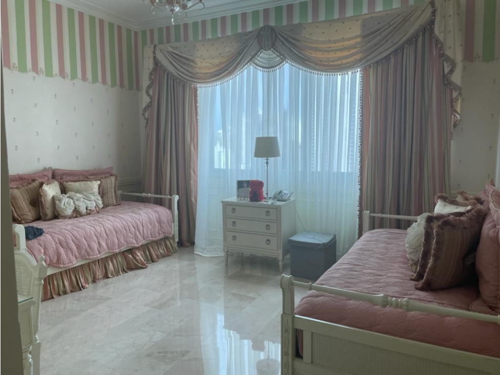 SE VENDE APARTAMENTO EN BAHIA ESMERALDA - MARBELLA - 7109JD — foto 5