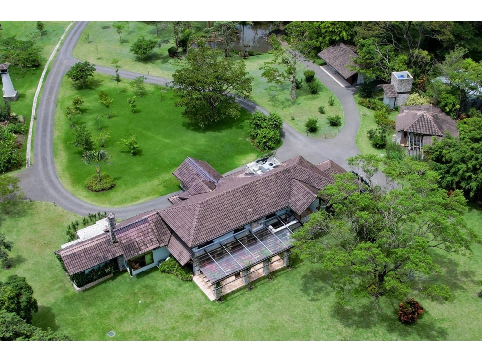 SE VENDE CASA EN EL VALLE DE ANTON - 2