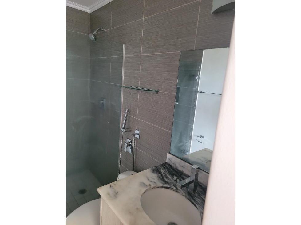 SE VENDE APARTAMENTO EN COSMOPOLITAN TOWER - 7110JD — foto 3