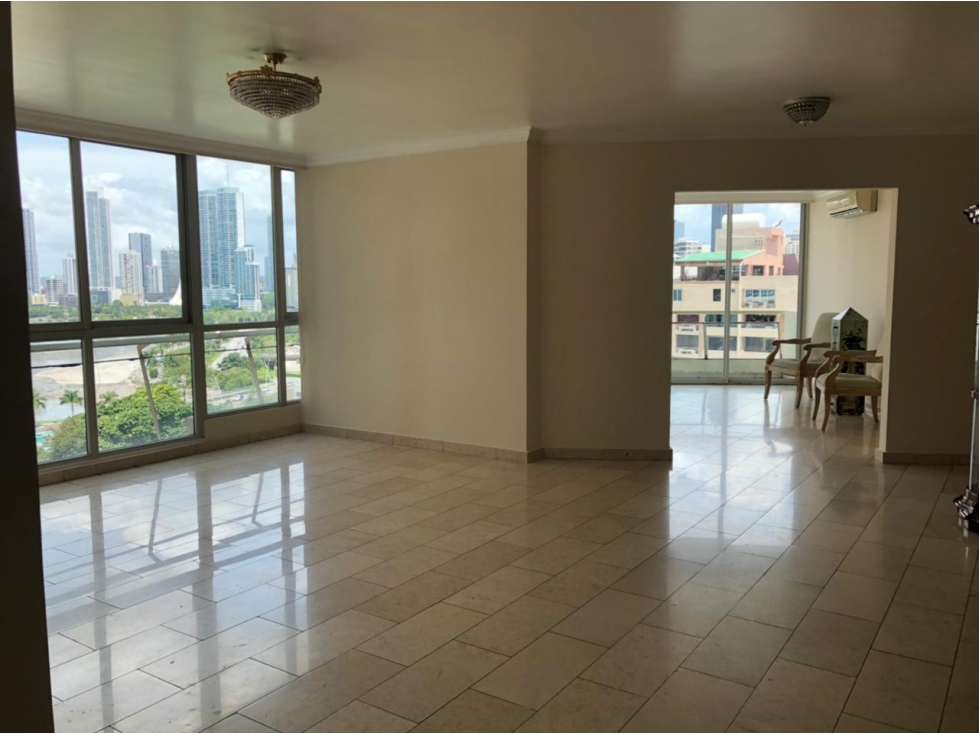 SE VENDE O SE ALQUILA APARTAMENTO EN PORTO VITA 4676DM — foto 2