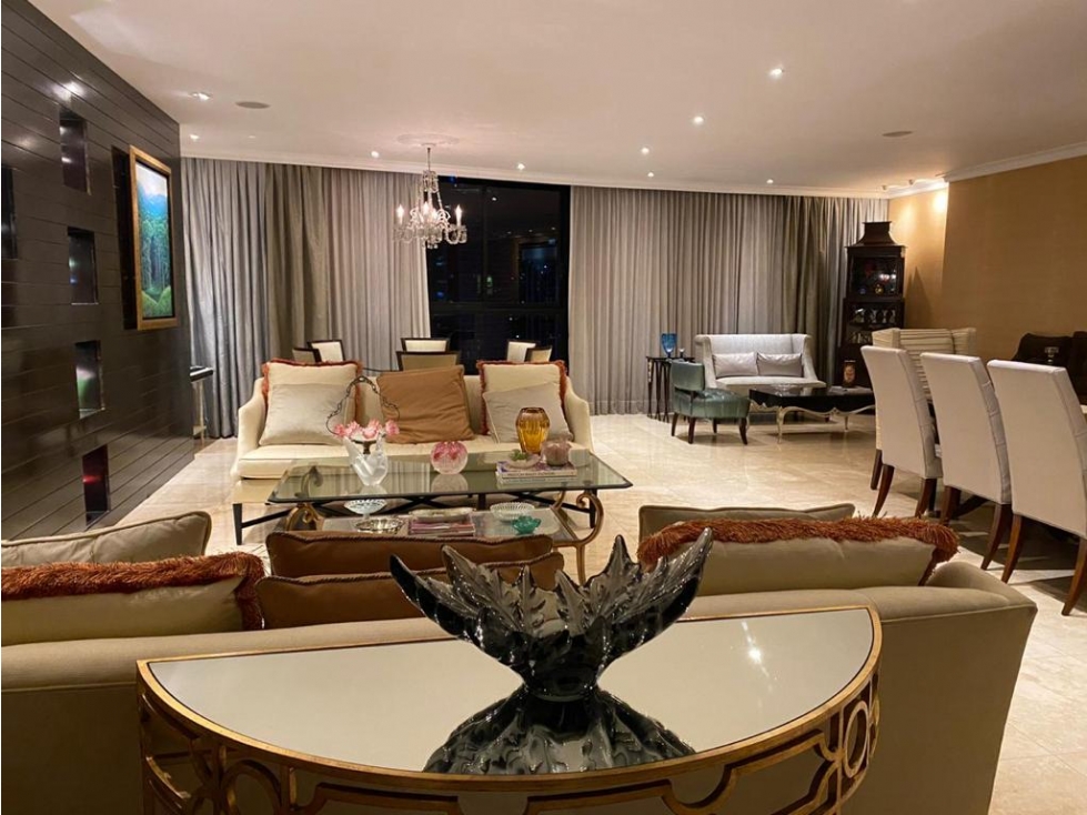 SE VENDE APARTAMENTO EN EDIFICIO GOLDEN PALACE 5308JP