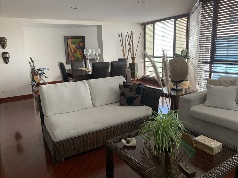 SE VENDE APARTAMENTO EN LA CASTELLANA — foto 3