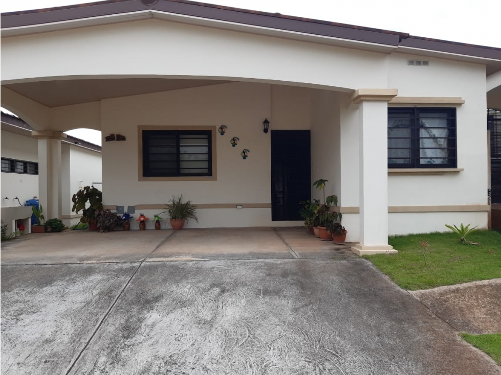 Se Vende Casa hermosa en Chorrera 125 Mts $130.000.00 - 1