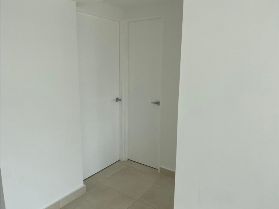 Alquilo Extraordinario apartamento en panama viejo 870 — foto 3