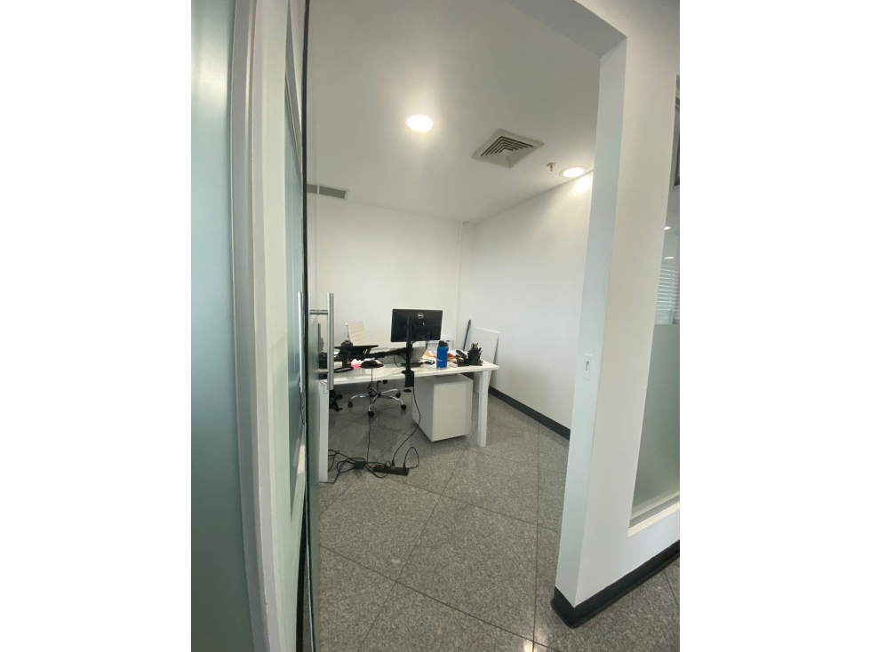 ALQUILER OFICINA EL TORNILLO — foto 4