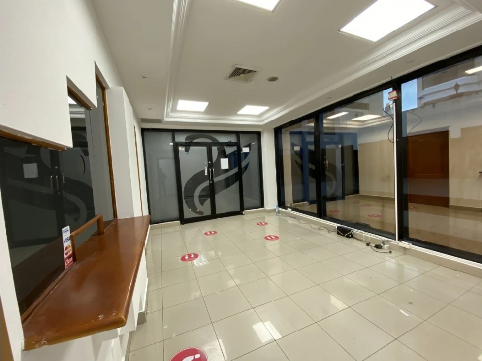 Se Alquila Oficina 282 Mts Obarrio usd3,386,oo+Itbms — foto 2