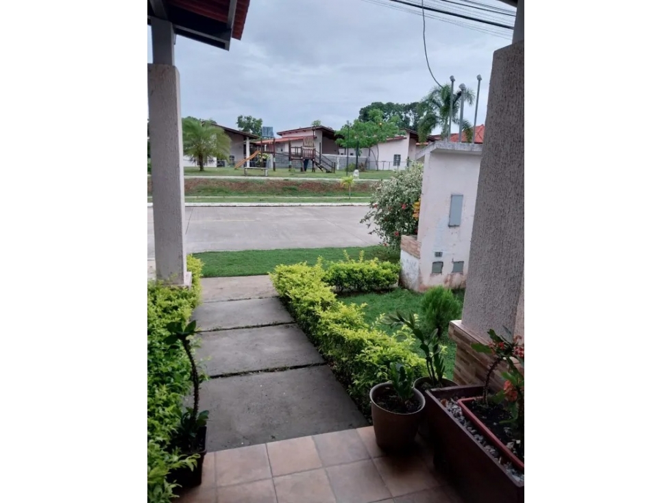 ALQUILO HERMOSA CASA RESIDENCIAL EN VISTA VERDE $700!!! — foto 6