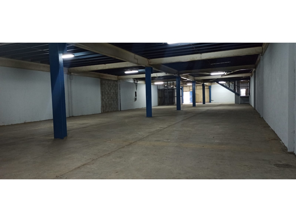 SE ALQUILA BODEGA EN PUEBLO NUEVO CENTRO LOGISTICO — foto 5