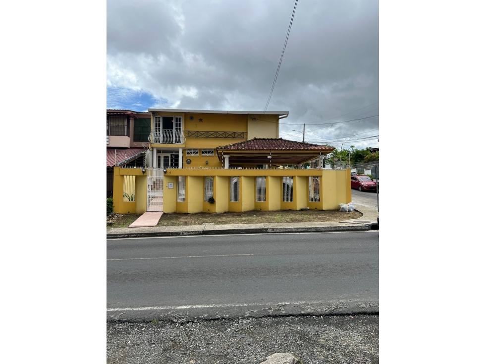 VENDO CASA COMERCIAL O RESIDENCIAL EN LA 12 DE OCTUBRE!!! - 2