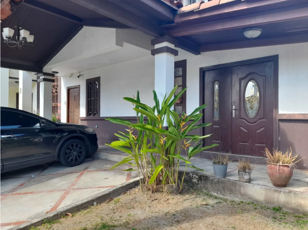SE VENDE CASA EN LAS CUMBRES $200,000 AM — foto 2