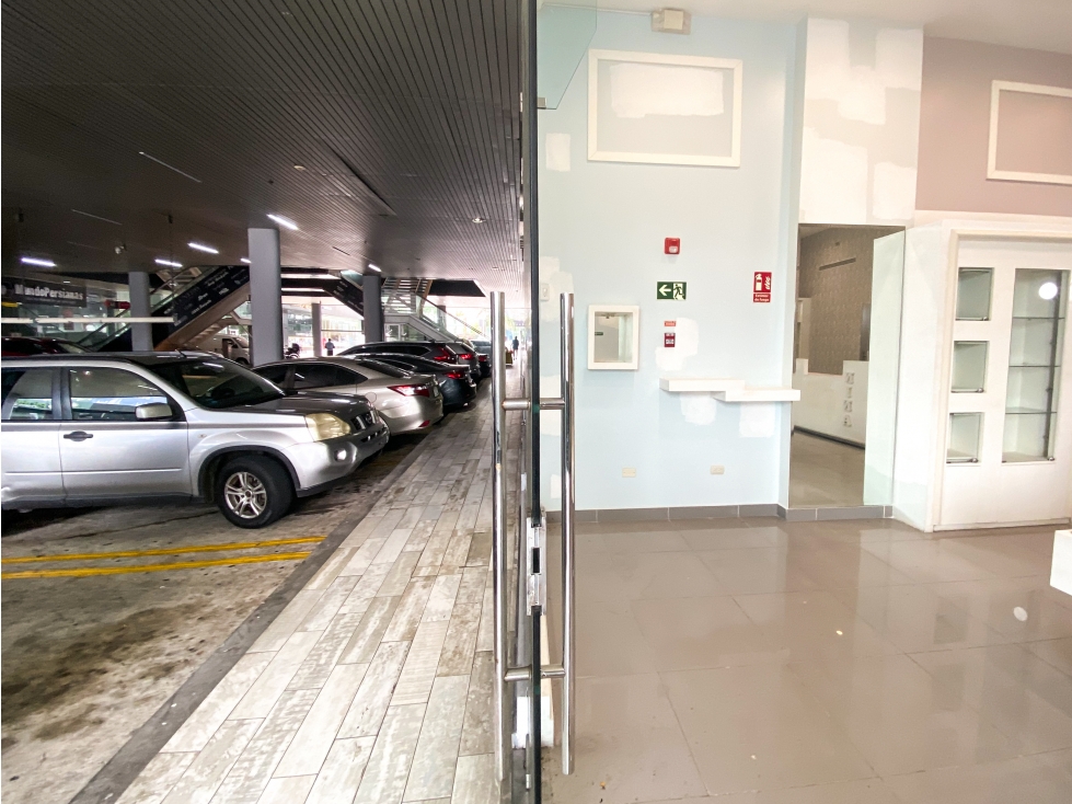 Se Alquila Local en la Mejor Zona de Avenida Balboa!! — foto 6