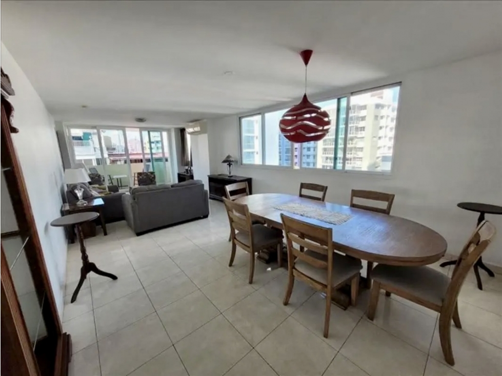 SE VENDE APARTAMENTO AMPLIO EN VIA ARGENTINA $225,000