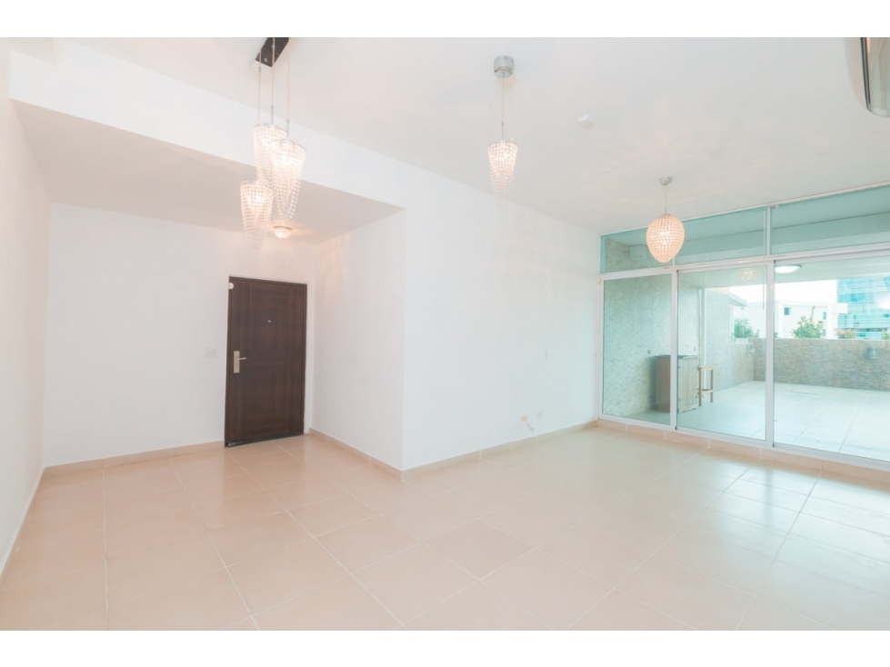 VENTA APARTAMENTO LINEA BLANCA CON AMPLIA TERRAZA CONDADO DEL REY