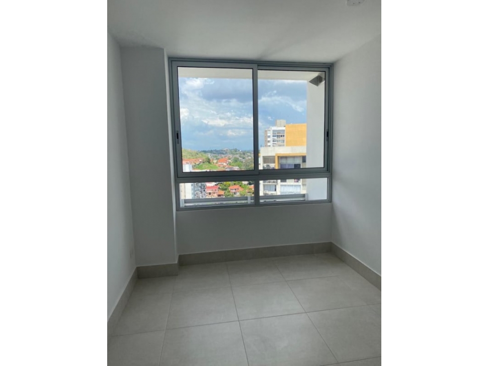 ALQUILO APARTAMENTO EN EL BOSQUE $750 — foto 2