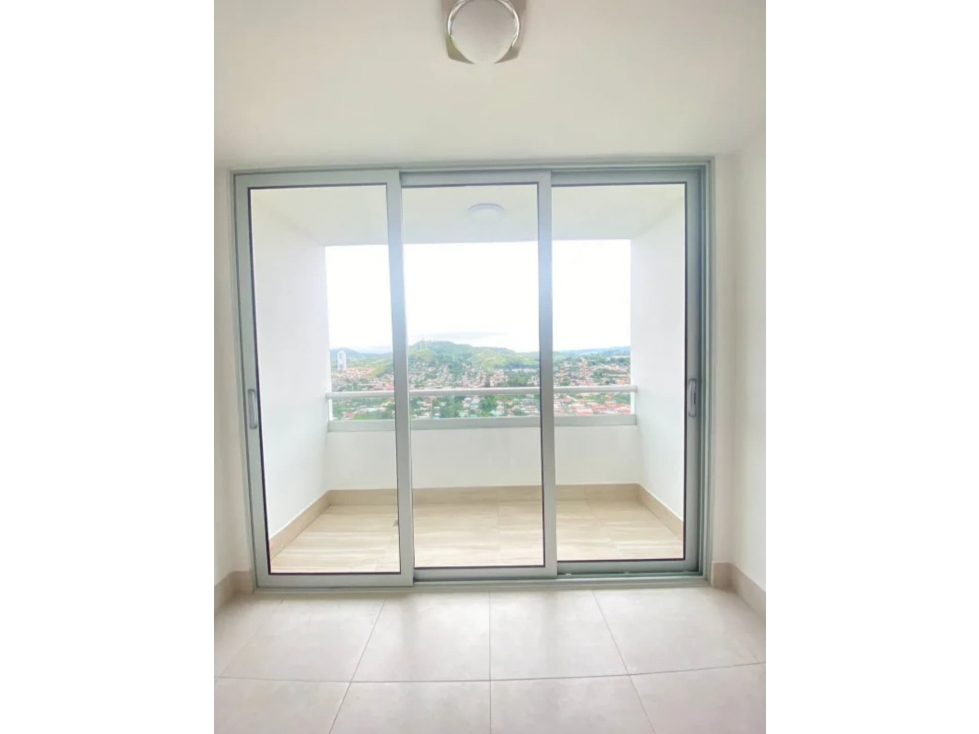 Alquilo hermoso Apartamento nuevo en Tumba muerto — foto 3