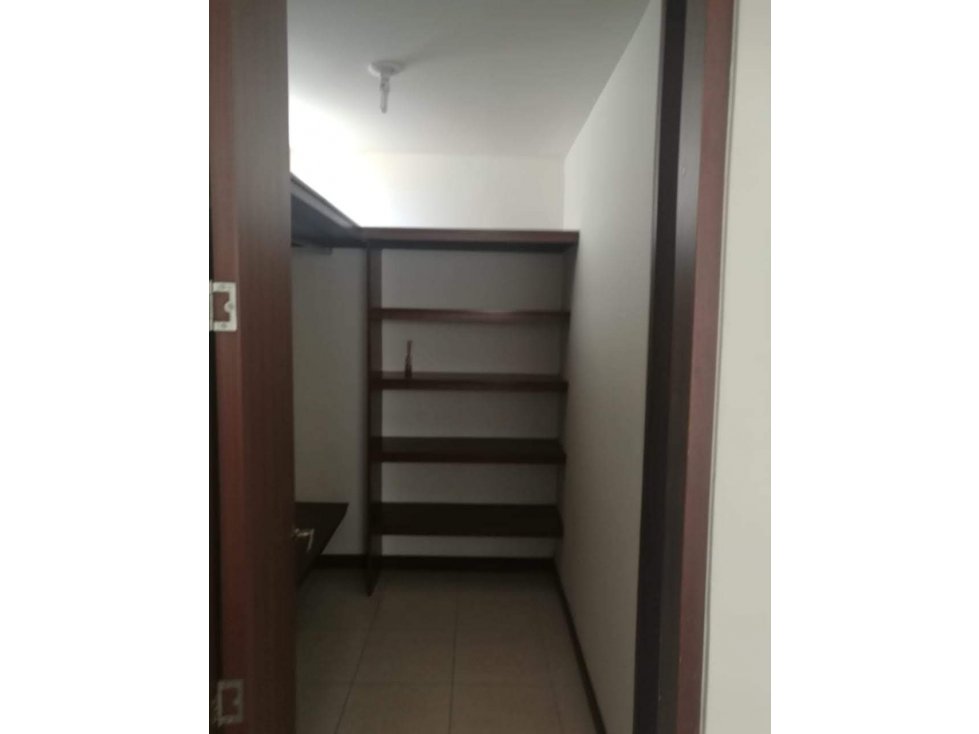 alguilo apto en tumba muerto ful amoblado en 825$ — foto 2
